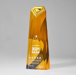 Crystal Award - Amber Trapezoid with Gold Top